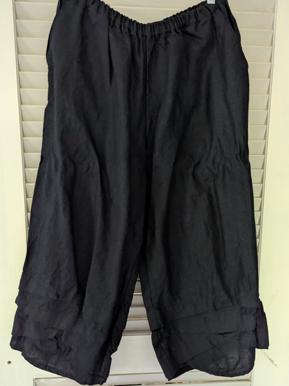 Krista Larson linen pant